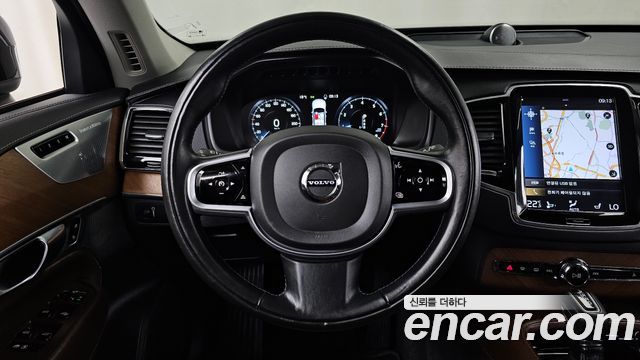 Volvo XC90 2018 — photo 19