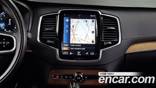 Volvo XC90 2018 — photo 20