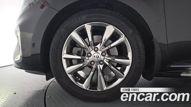 Kia Canival 2019 — photo 5