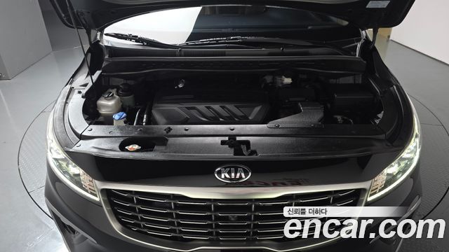 Kia Canival 2019 — photo 6