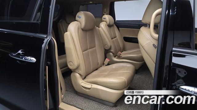 Kia Canival 2019 — photo 17