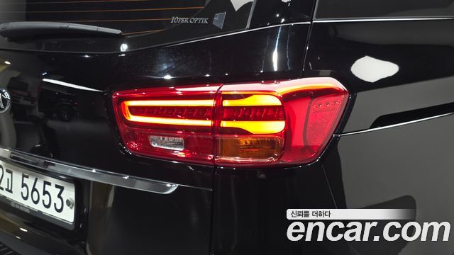 Kia Canival 2019 — photo 9