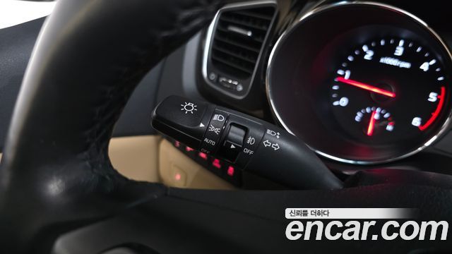 Kia Canival 2019 — photo 34