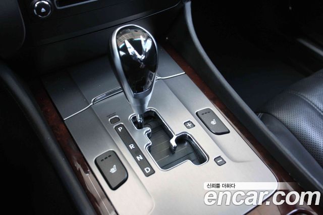 Hyundai Equus 2010 — photo 14