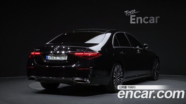 Mercedes-Benz S-Class 2023 — photo 2