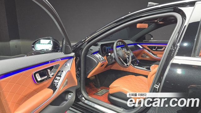 Mercedes-Benz S-Class 2023 — photo 13