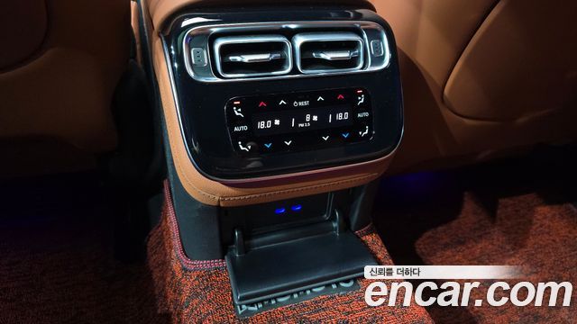 Mercedes-Benz S-Class 2023 — photo 33