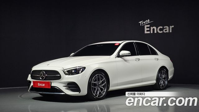 Mercedes-Benz E-Class 2023 — photo 1