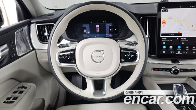 Volvo XC60 2026 — photo 19
