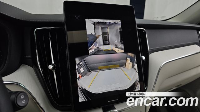 Volvo XC60 2026 — photo 21