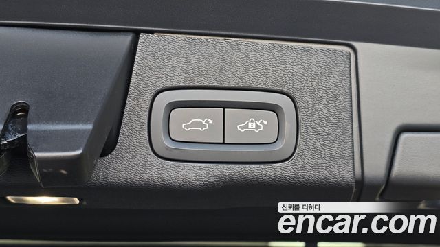 Volvo XC60 2026 — photo 34