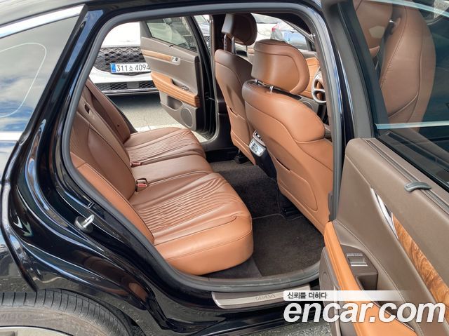 Genesis G80 2022 — photo 15
