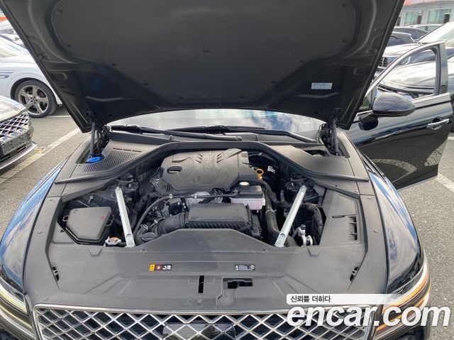 Genesis G80 2022 — photo 19