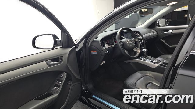 Audi A4 2013 — photo 10