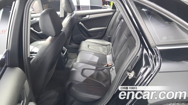Audi A4 2013 — photo 11