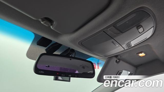 Hyundai AVANTE 2017 — photo 25