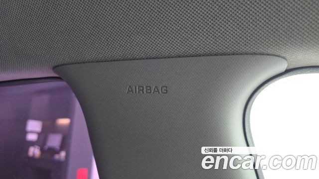 Hyundai AVANTE 2017 — photo 29
