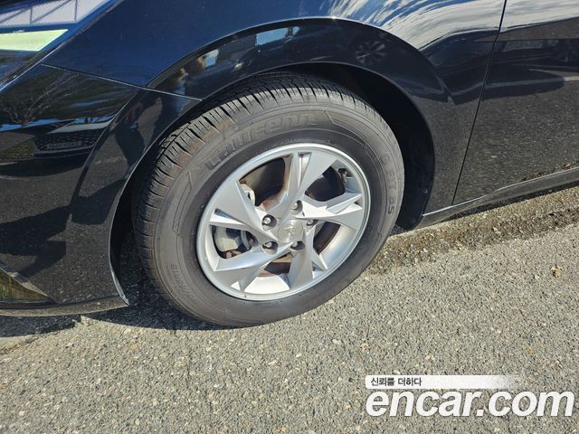 Hyundai AVANTE 2021 — photo 6