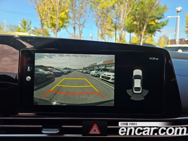 Hyundai AVANTE 2021 — photo 11