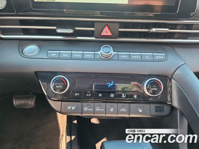Hyundai AVANTE 2021 — photo 12