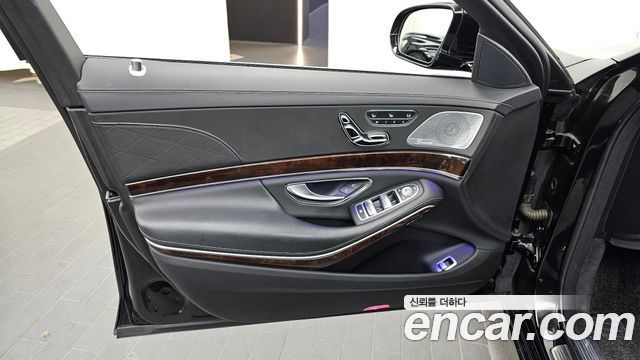 Mercedes-Benz S-Class 2020 — photo 14