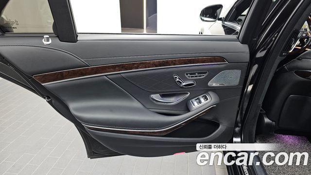 Mercedes-Benz S-Class 2020 — photo 15