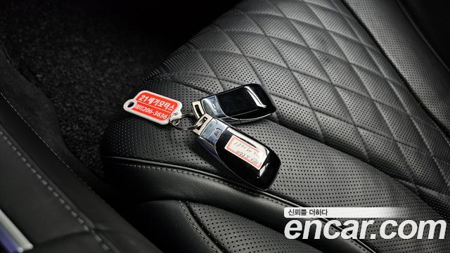 Mercedes-Benz S-Class 2020 — photo 16