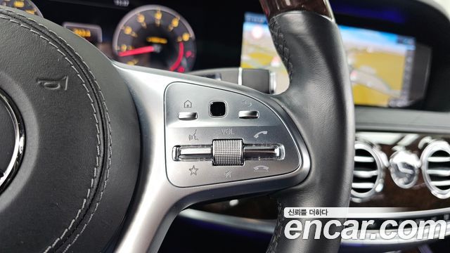 Mercedes-Benz S-Class 2020 — photo 32