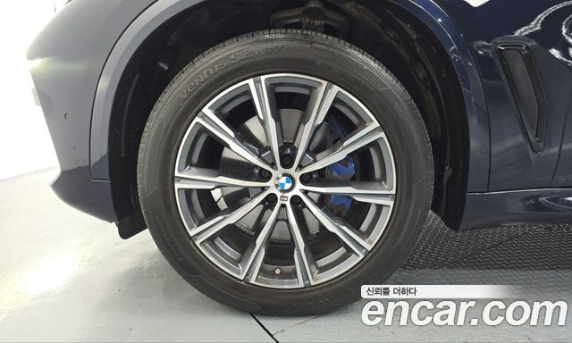 BMW X5 2021 — photo 5