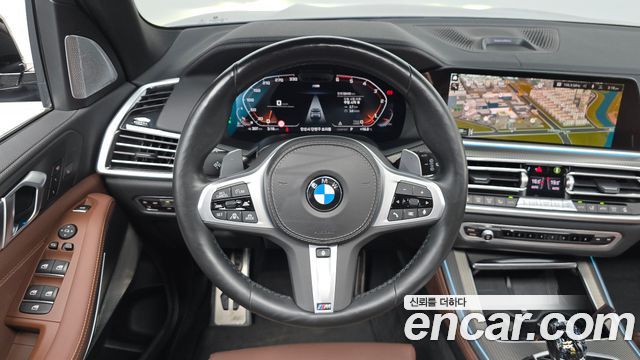BMW X5 2021 — photo 13