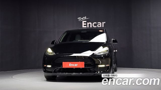 Tesla Model Y 2022 — photo 3
