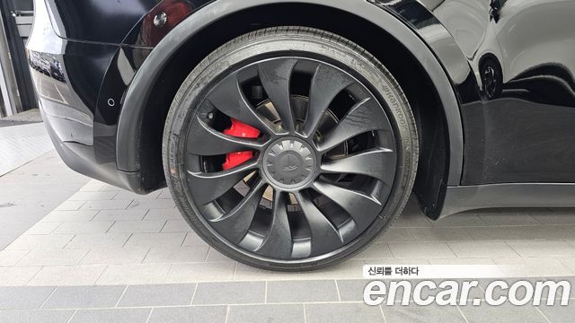 Tesla Model Y 2022 — photo 5