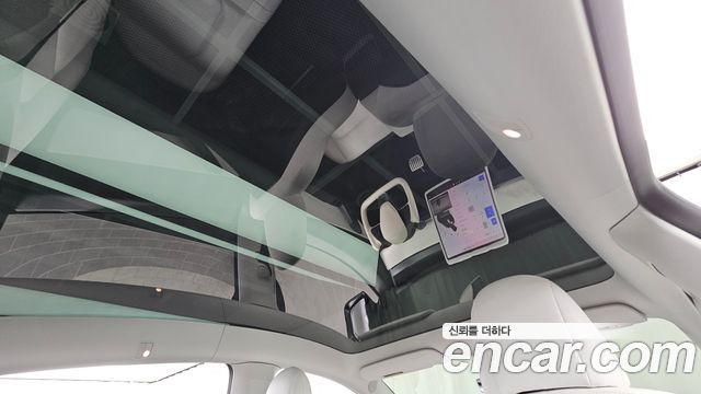 Tesla Model Y 2022 — photo 22