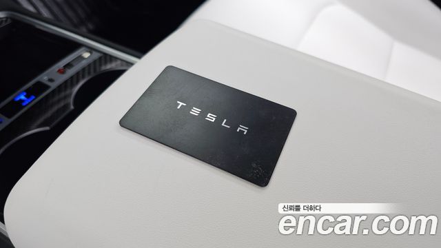 Tesla Model Y 2022 — photo 33