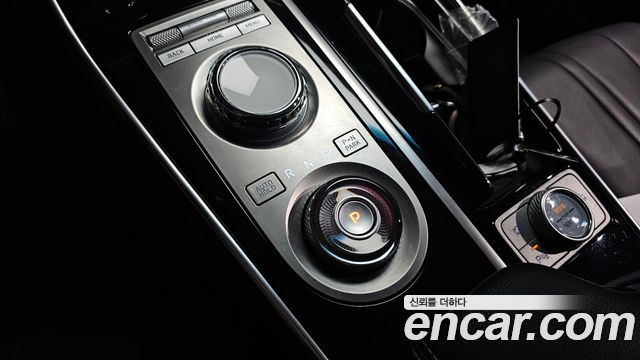 Genesis GV80 2023 — photo 9