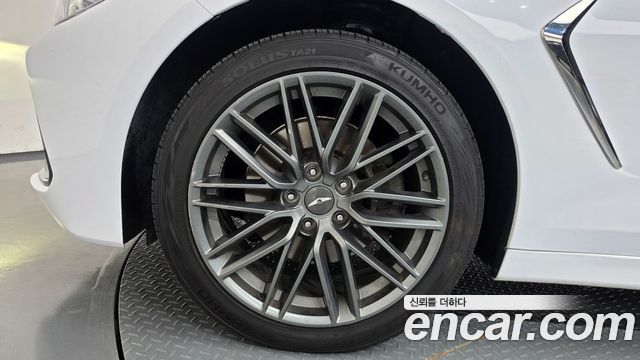 Genesis G70 2018 — photo 5