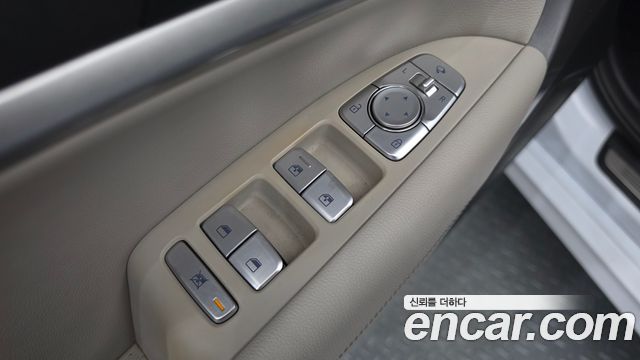 Genesis G70 2018 — photo 19