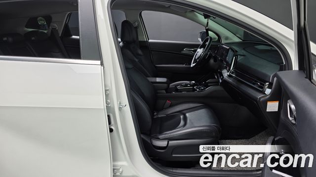 Kia Sportage 2022 — photo 11