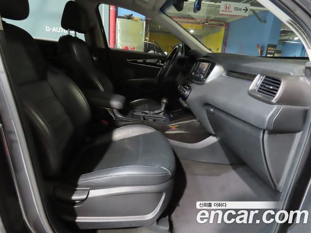 Kia Sorento 2017 — photo 8