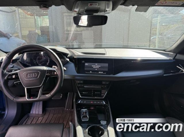Audi RS e-tron GT 2022 — photo 7