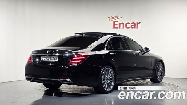 Mercedes-Benz S-Class 2020 — photo 2