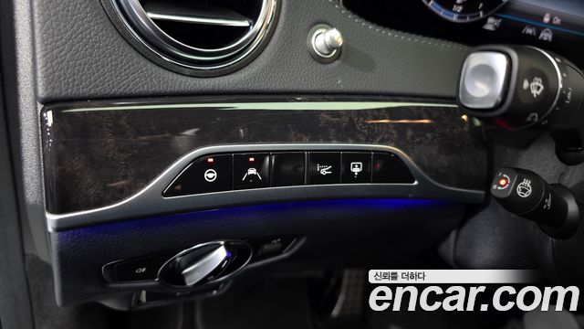 Mercedes-Benz S-Class 2020 — photo 29