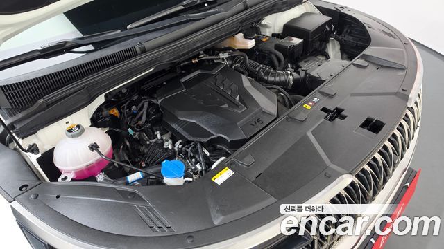 Kia Canival 2023 — photo 6