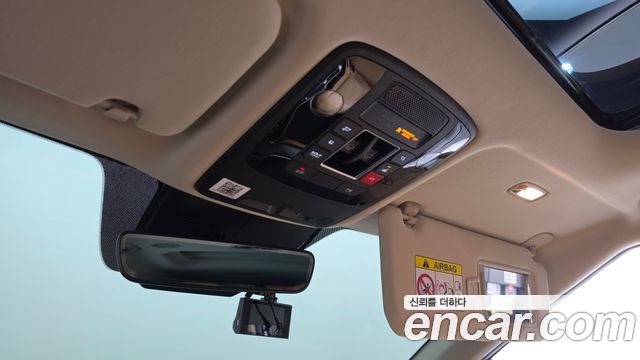 Kia Canival 2023 — photo 24