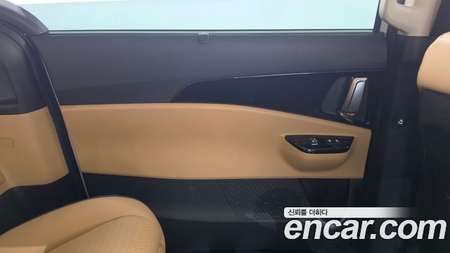 Kia Canival 2023 — photo 15