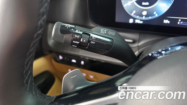 Kia Canival 2023 — photo 30