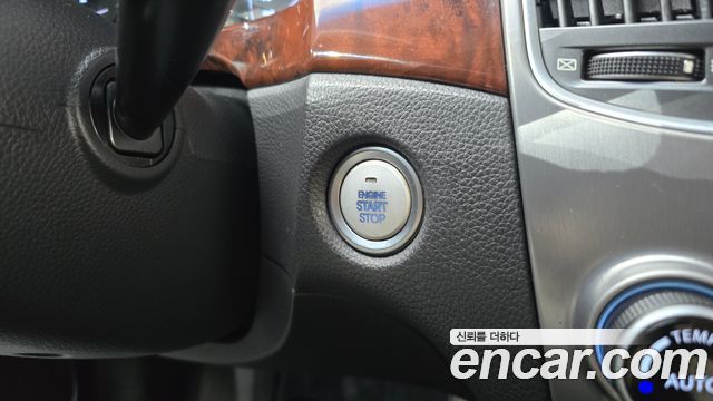 Hyundai Equus 2012 — photo 27