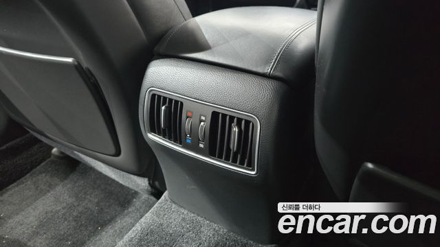 Hyundai Equus 2012 — photo 30