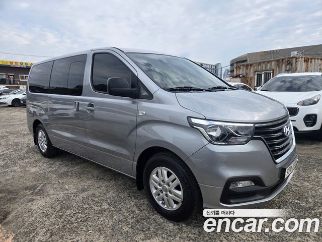 Hyundai Starex 2021 — photo 2