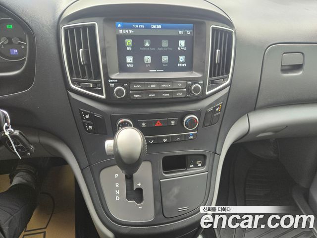 Hyundai Starex 2021 — photo 8